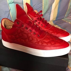 Filling Pieces Red quilted